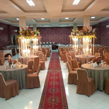 Hotel Syariah Grand Jamee Sunggal Esterno foto