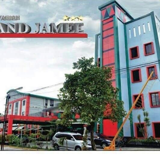 Hotel Syariah Grand Jamee Sunggal Esterno foto